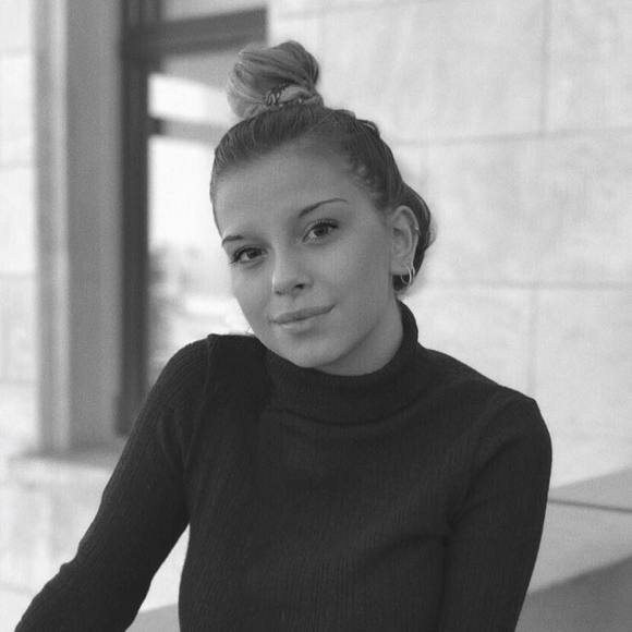 Meet your Posher, Marina - Picture 1 of 1